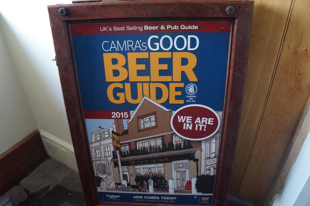 Отель Kings Head Capel Hendre Экстерьер фото